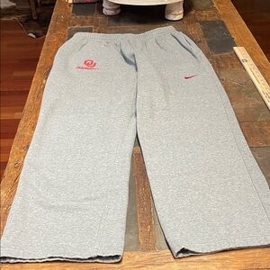 Nike Gray OU Sooners Sweatpants with Crimson Accents